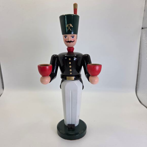 Erzgebirge German Candle Holder Soldier Volkskunst Seiffen Schalling - Picture 1 of 14
